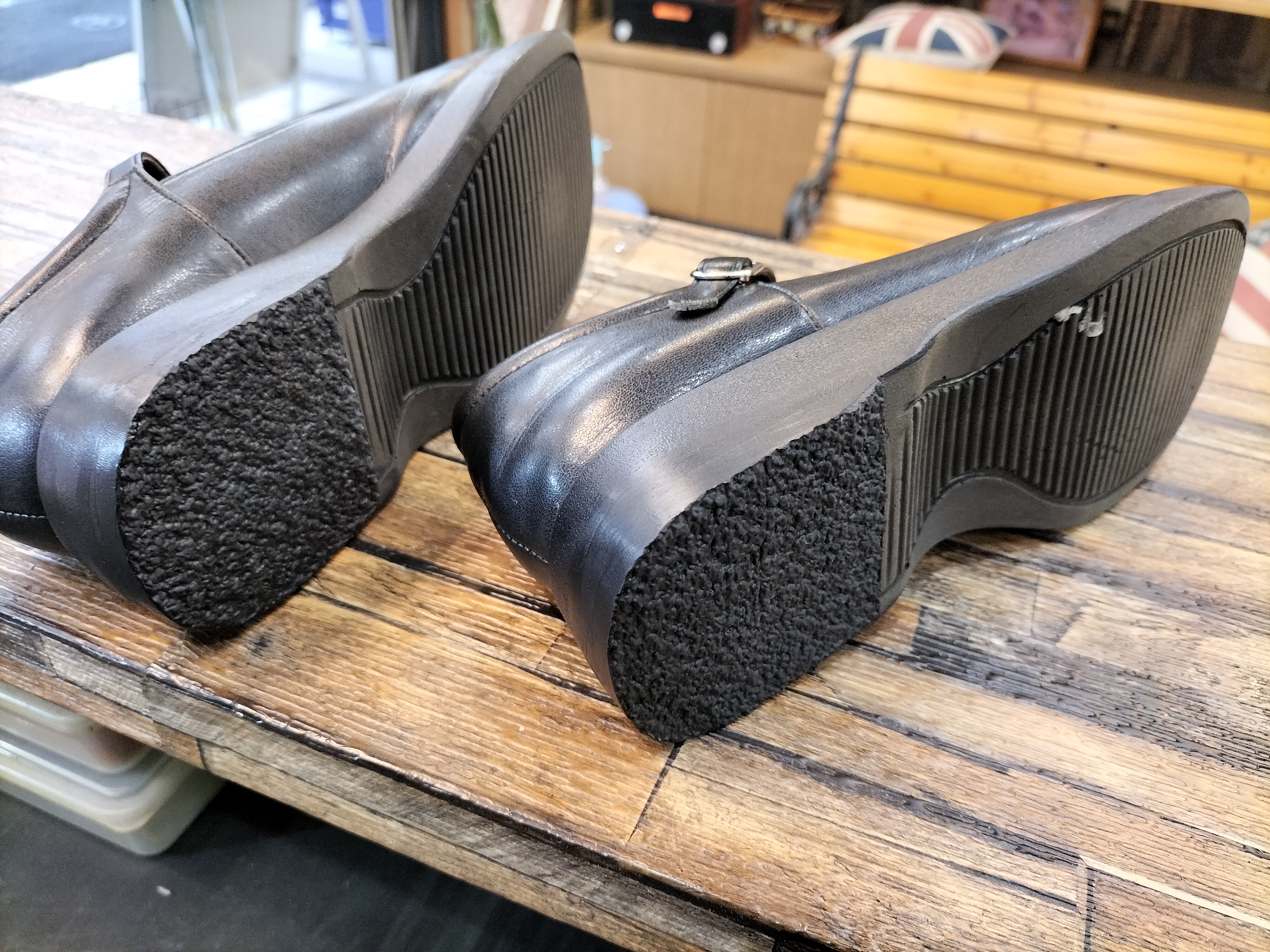 靴修理はハッピーシューズ